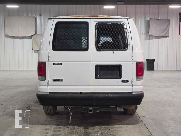 2005-ford-e150-image-8
