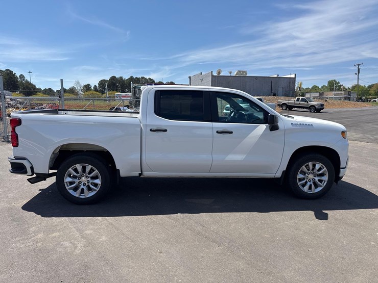 2020-chevrolet-silverado-1500-image-6