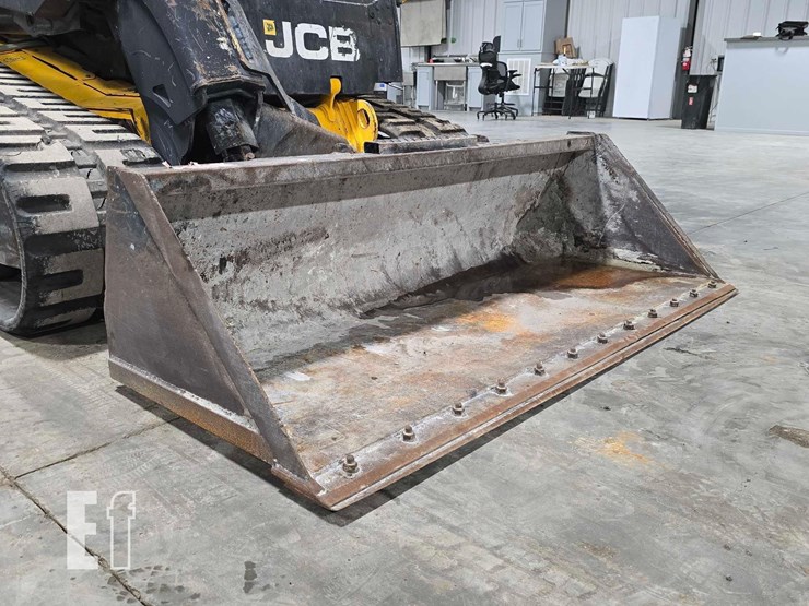 2021-jcb-3ts-8t-image-10