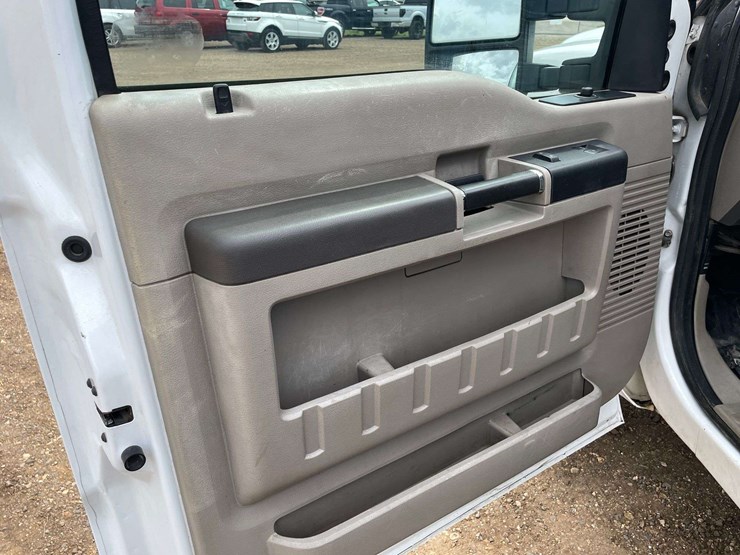 2008-ford-f250-image-9