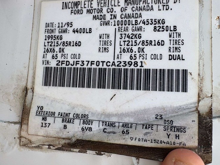 1996-ford-f350-image-27