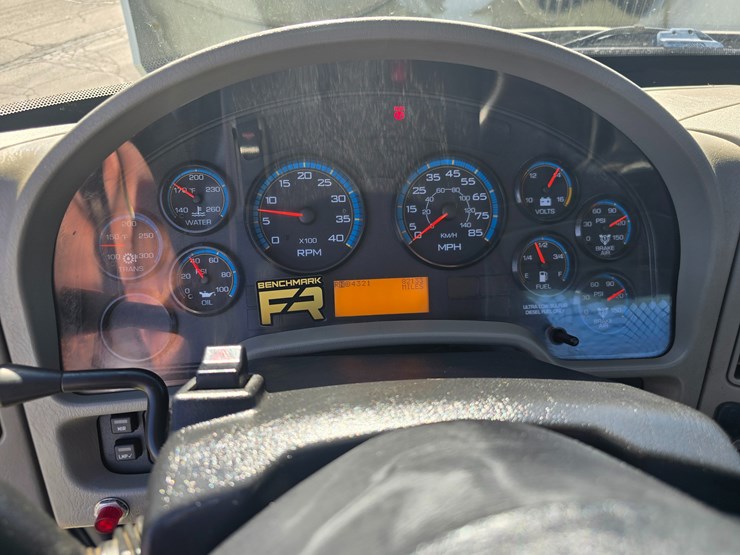 2008-international-durastar-4300-image-59