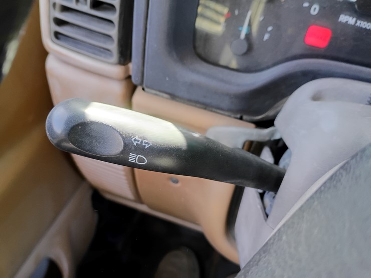 1997-jeep-wrangler-image-49