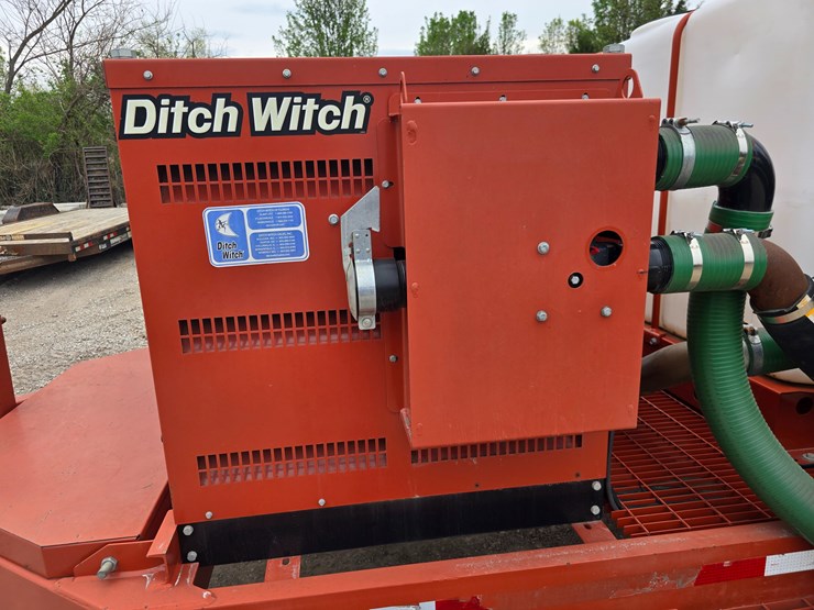2017-ditch-witch-fx30-image-48