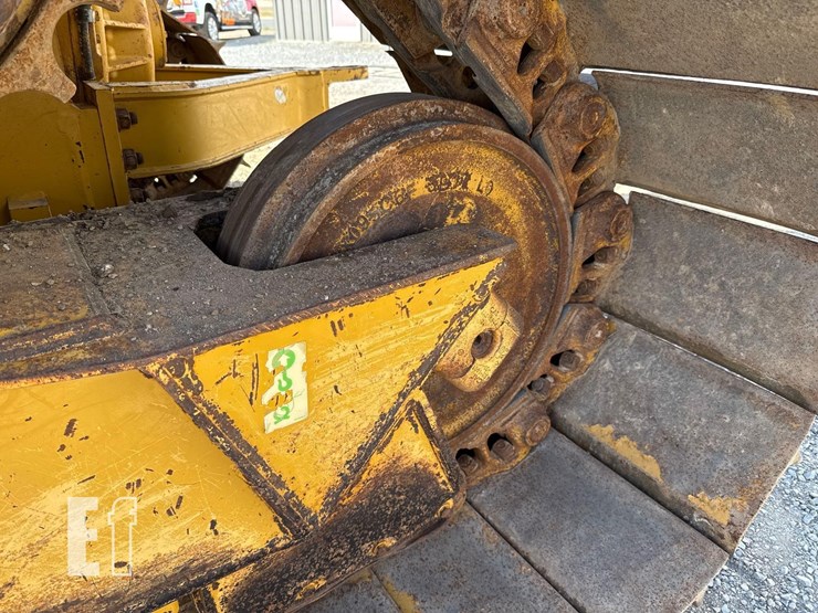 2016-caterpillar-d6t-lgp-image-34
