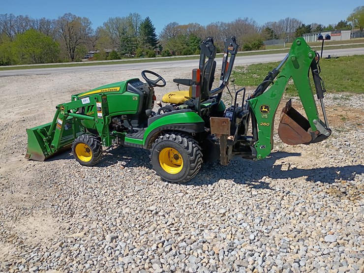 2013-john-deere-1025r-image-4
