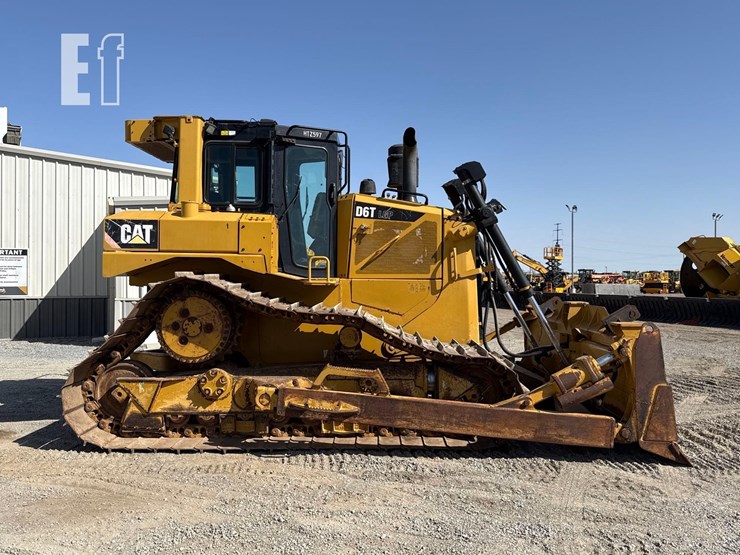 2016-caterpillar-d6t-lgp-image-6