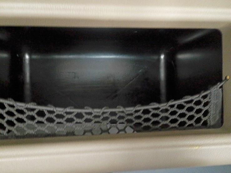 2009-freightliner-cascadia-125-image-80