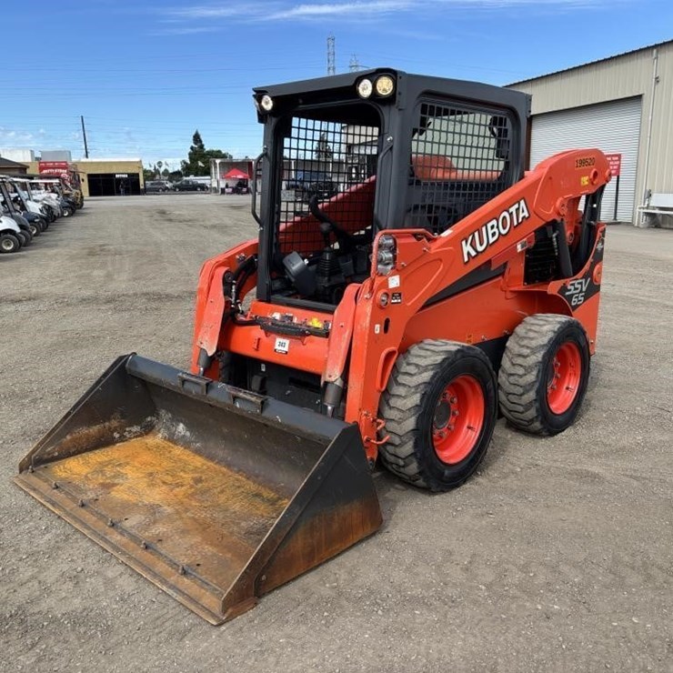 2018 KUBOTA SSV65