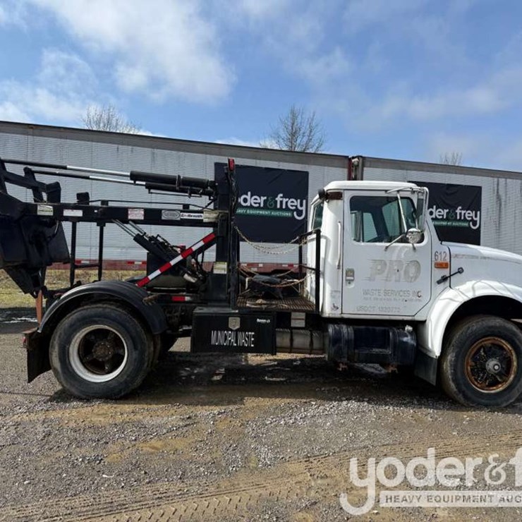 1989 INTERNATIONAL 4900