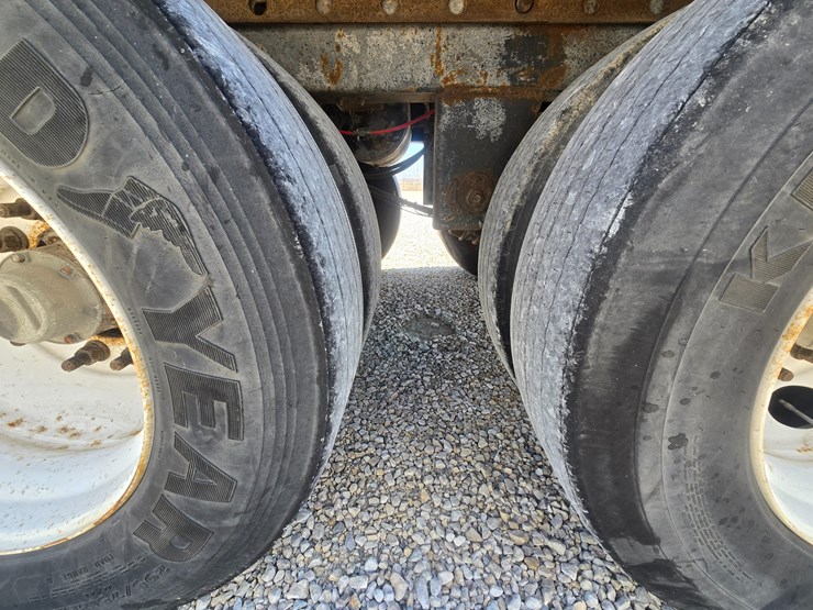 2011-great-dane-van-trailer-image-50