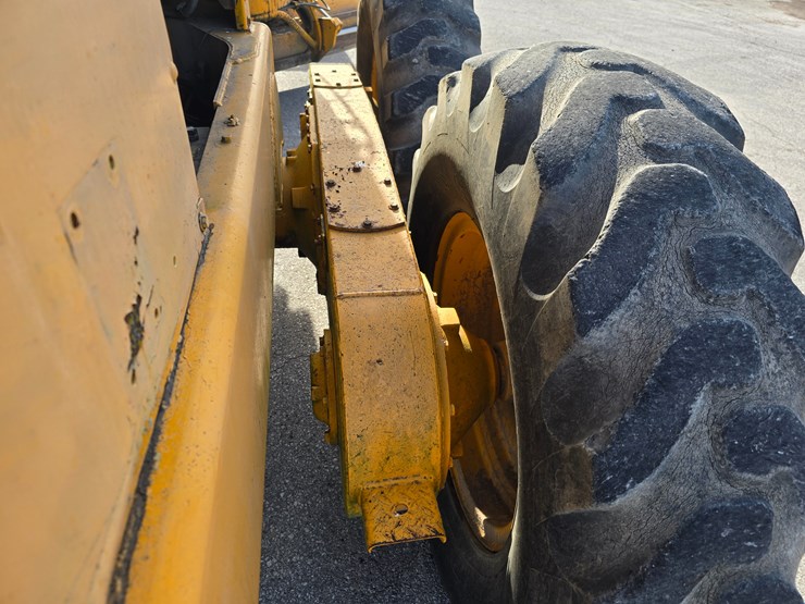 1971-deere-570a-image-74