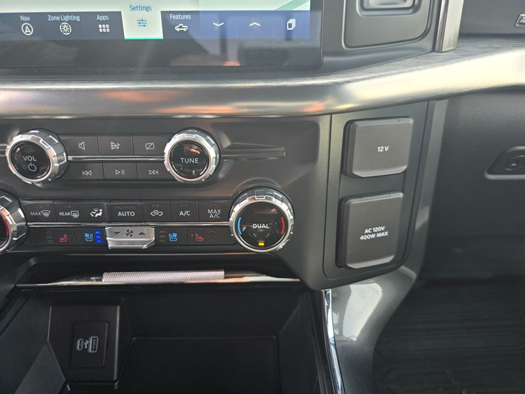 2022-ford-f150-image-43