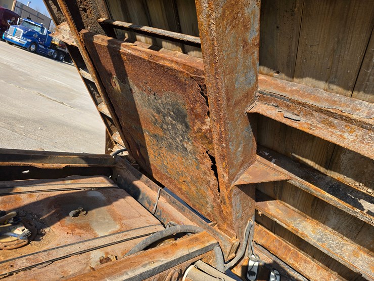 2016-ford-f550-image-67