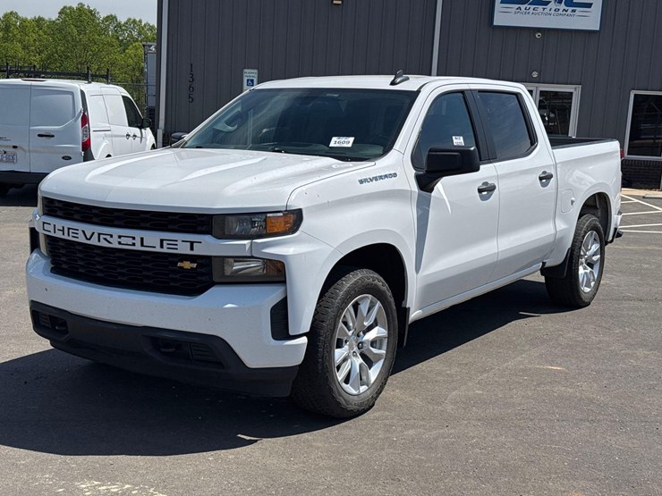 2020-chevrolet-silverado-1500-image-1