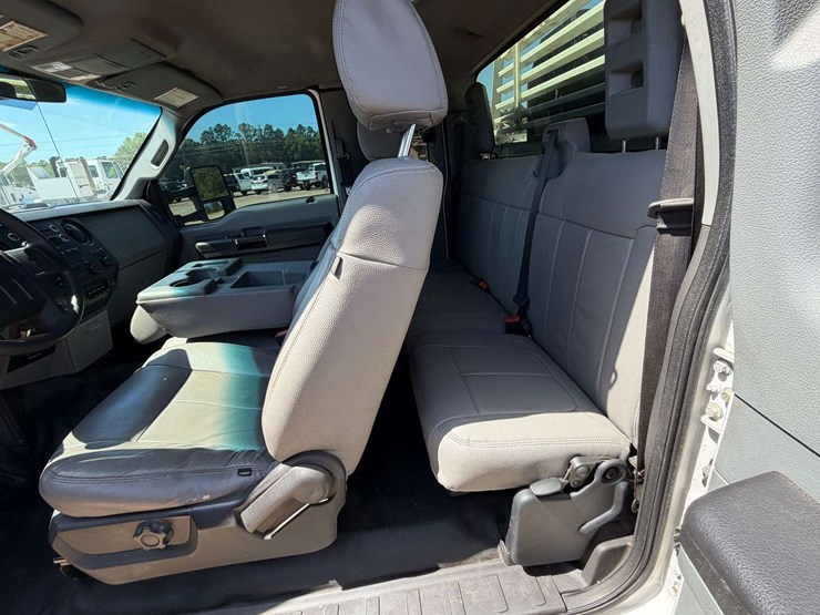 2015-ford-f350-image-15