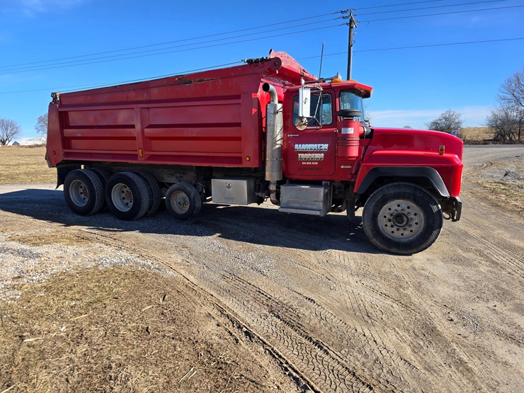 1998-mack-rd688s-image-19