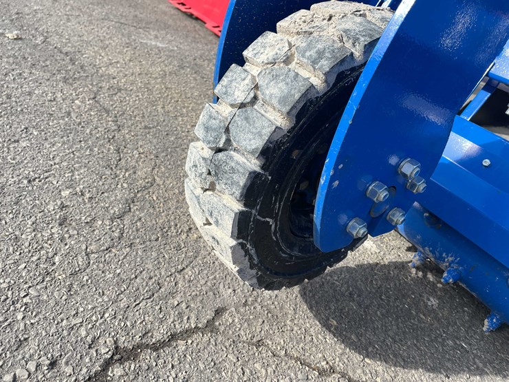 #7050-•-unused-top-cat-skid-steer-landscape-harley-rake-(o10)-image-15