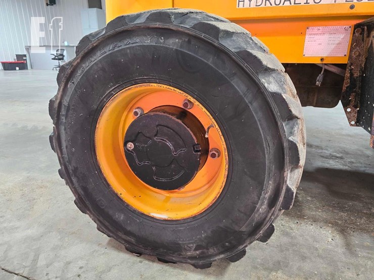 2008-jcb-930-image-25