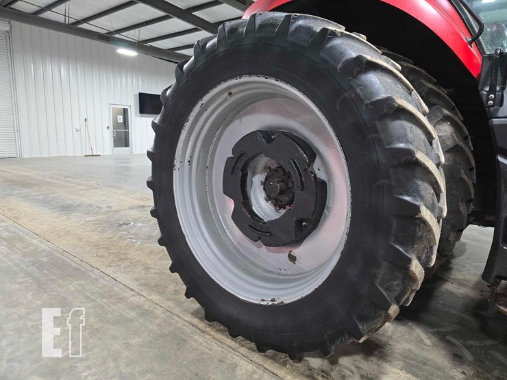 2017-case-ih-magnum-340-image-31