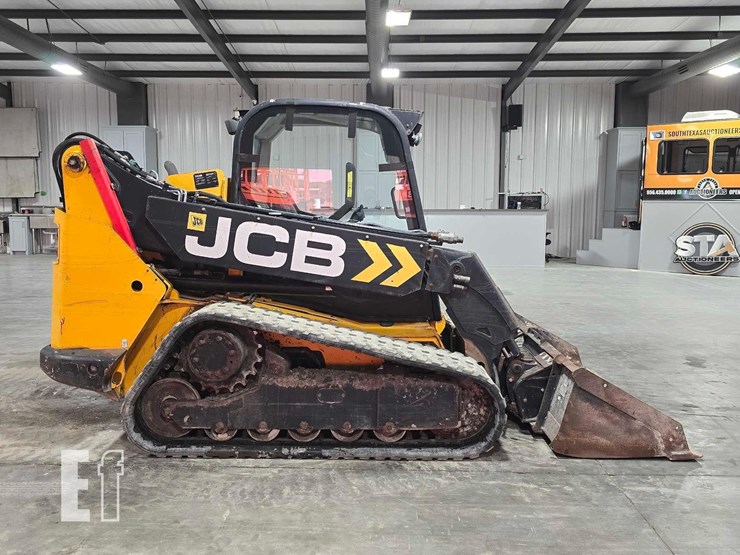 2020-jcb-3ts-8t-image-6
