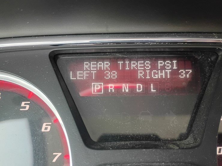 2017-gmc-acadia-image-52