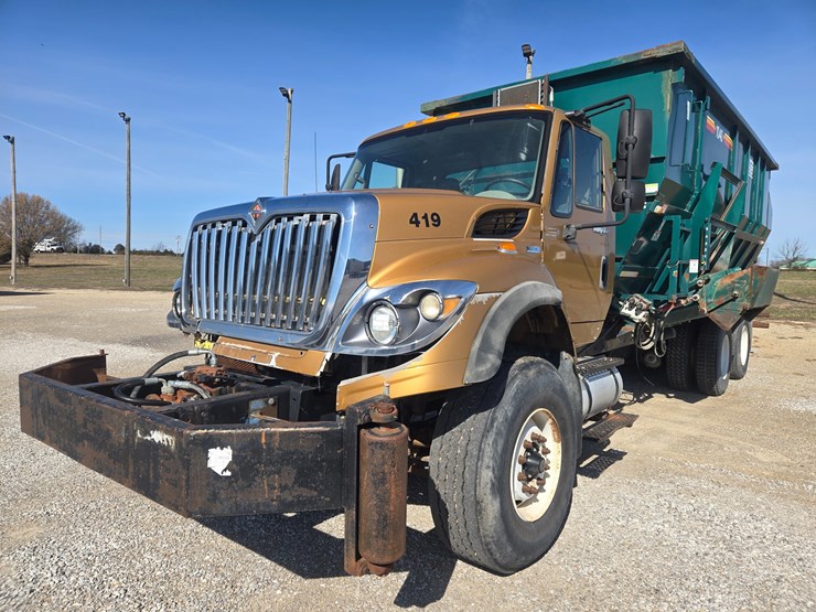 2013-international-workstar-7400-image-1