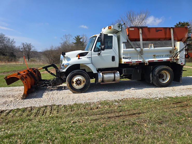 2015-international-workstar-7400-image-7