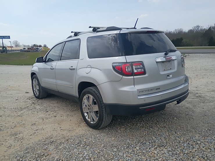 2017-gmc-acadia-image-5