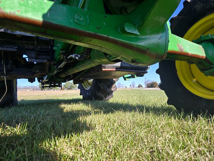 2016-john-deere-6110m-image-32