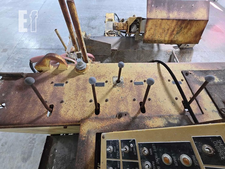 easi-pour compact curb-&-gutter-paver-image-13