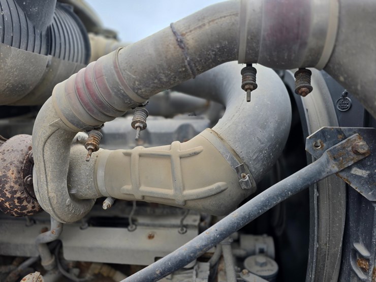 #22590-•-2007-mack-cv713-granite-roll-off-truck-image-34