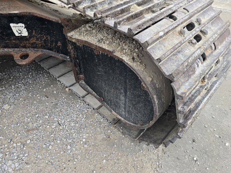 2014-deere-160g-lc-image-45