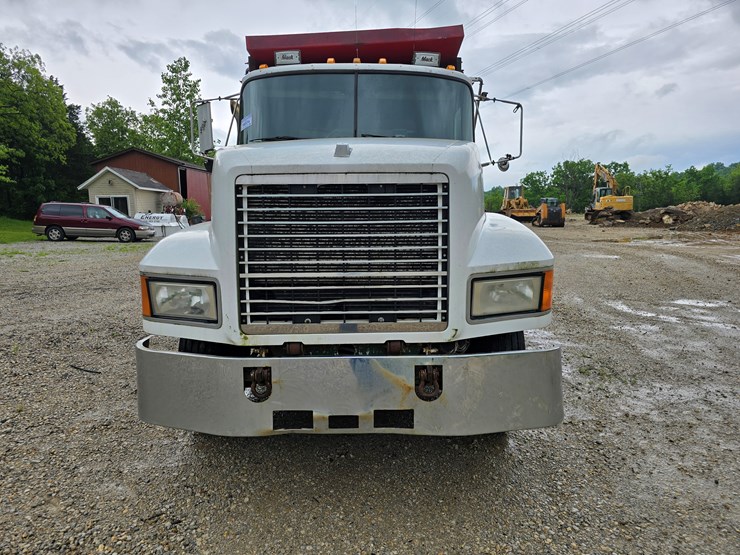 1994-mack-ch613-image-29