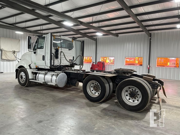 2017-international-prostar-image-4