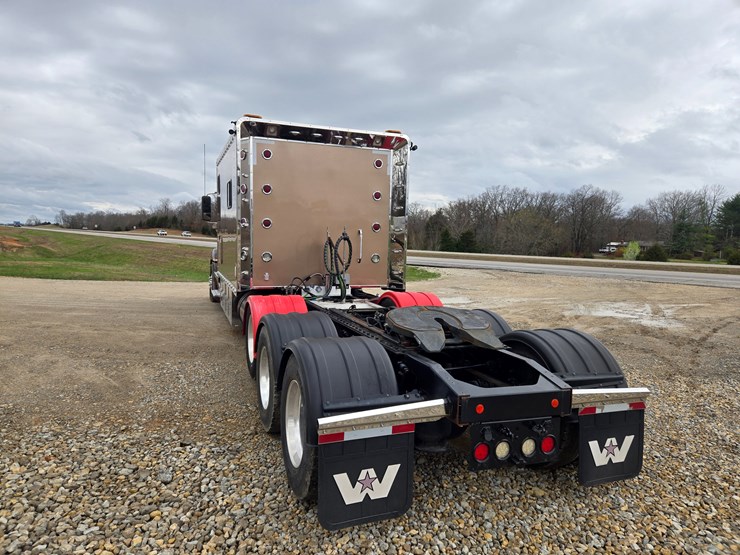 2017-western-star-5700xe-image-17