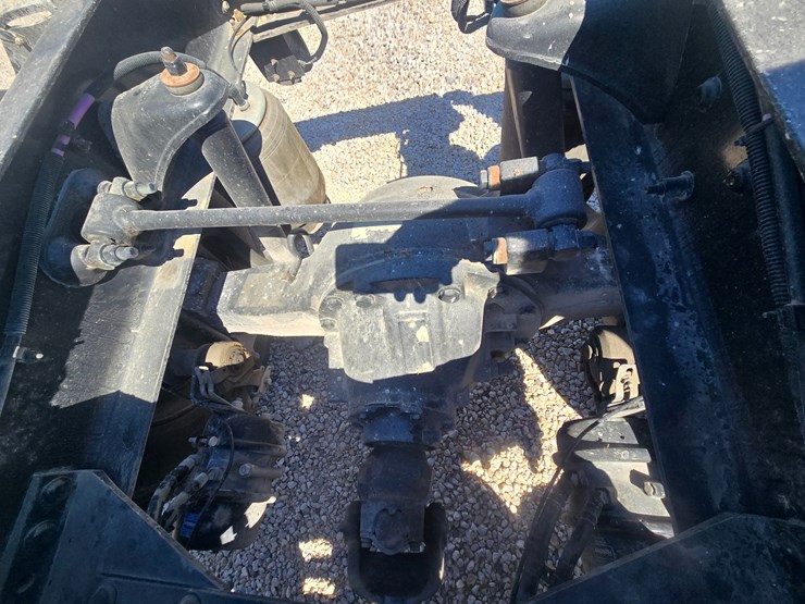 2016-peterbilt-579-image-73