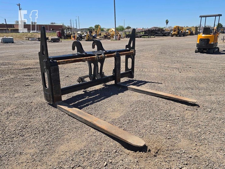 caterpillar-920-image-2