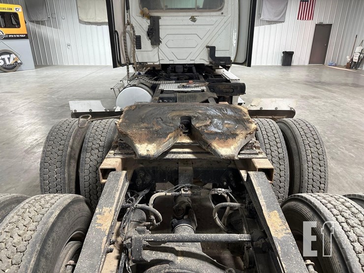 2017-international-prostar-image-9