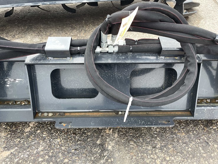 #7049-•-unused-wolverine-48"-mini-skid-steer-(o11)-image-12