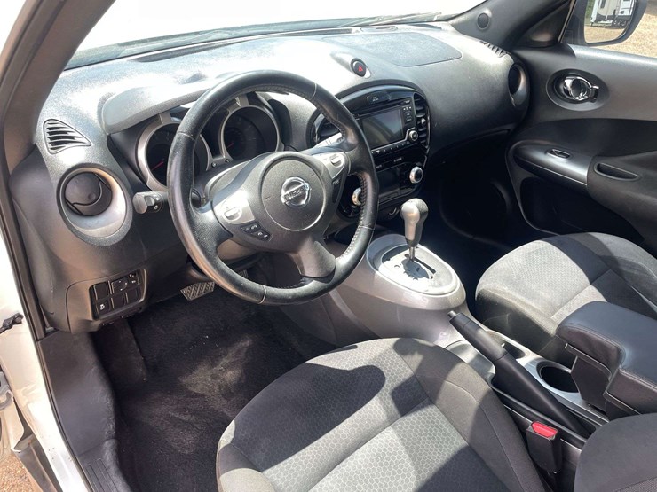 2015-nissan-juke-image-11