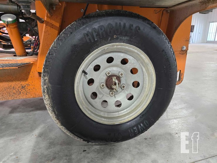 2019-broce-bw260-image-23