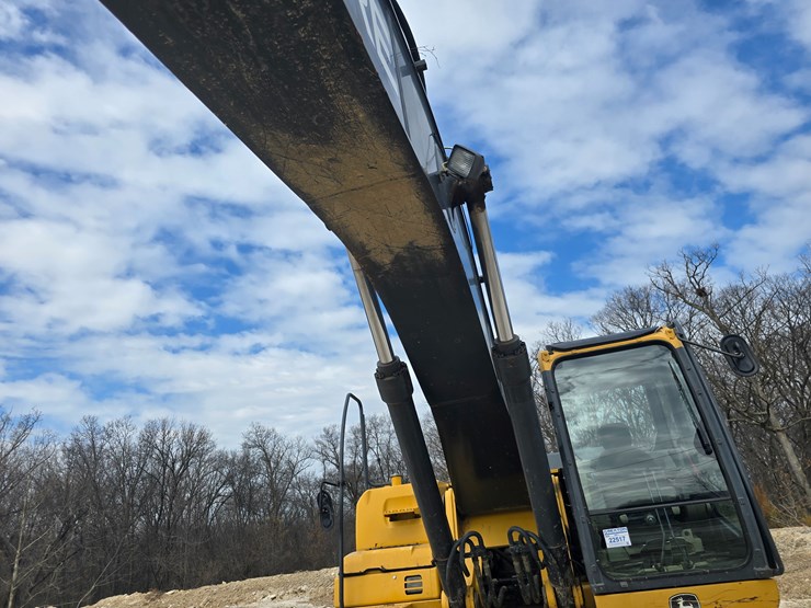 2007-deere-350d-lc-image-30