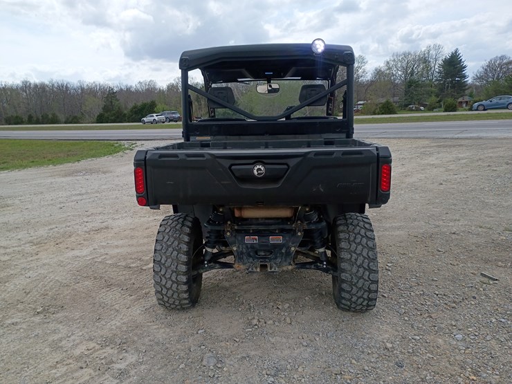 2022-can-am-defender-hd9-image-7