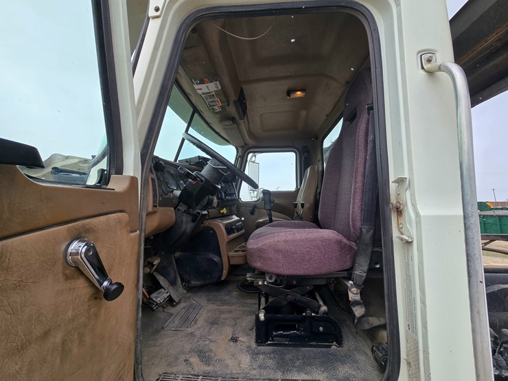 #22590-•-2007-mack-cv713-granite-roll-off-truck-image-43