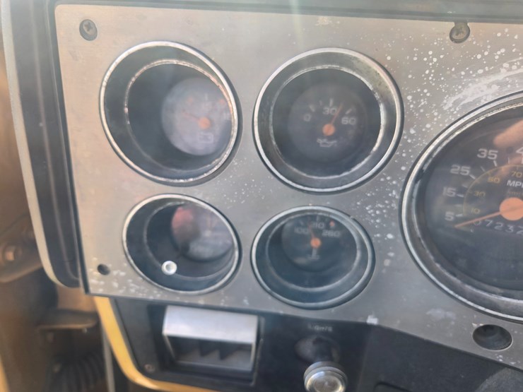 1984-chevrolet-k10-image-47