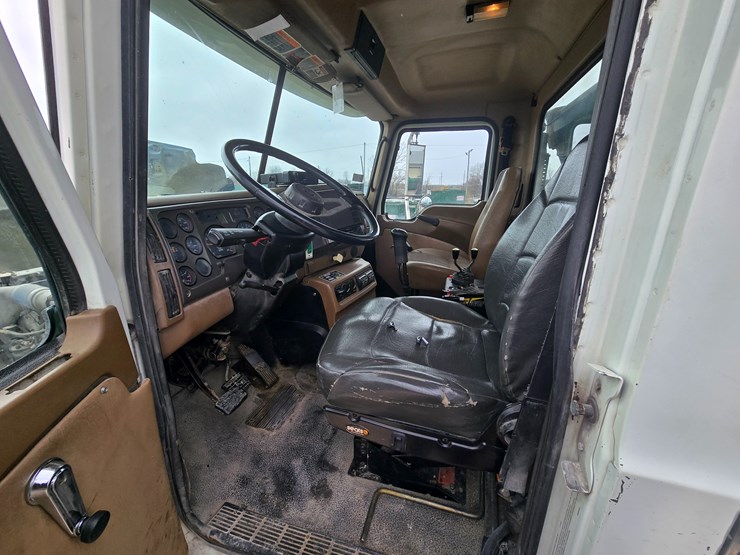 #22591-•-2007-mack-cv713-granite-roll-off-truck-image-48