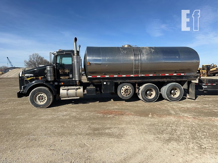 1999-kenworth-t800-image-2