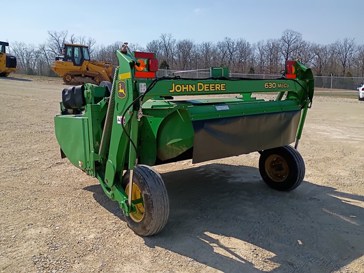 2013-john-deere-630-image-5