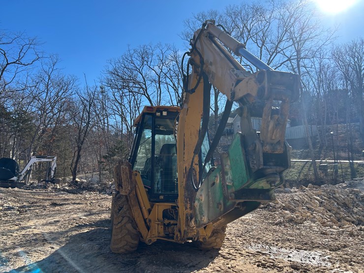 2005-caterpillar-420d-image-8